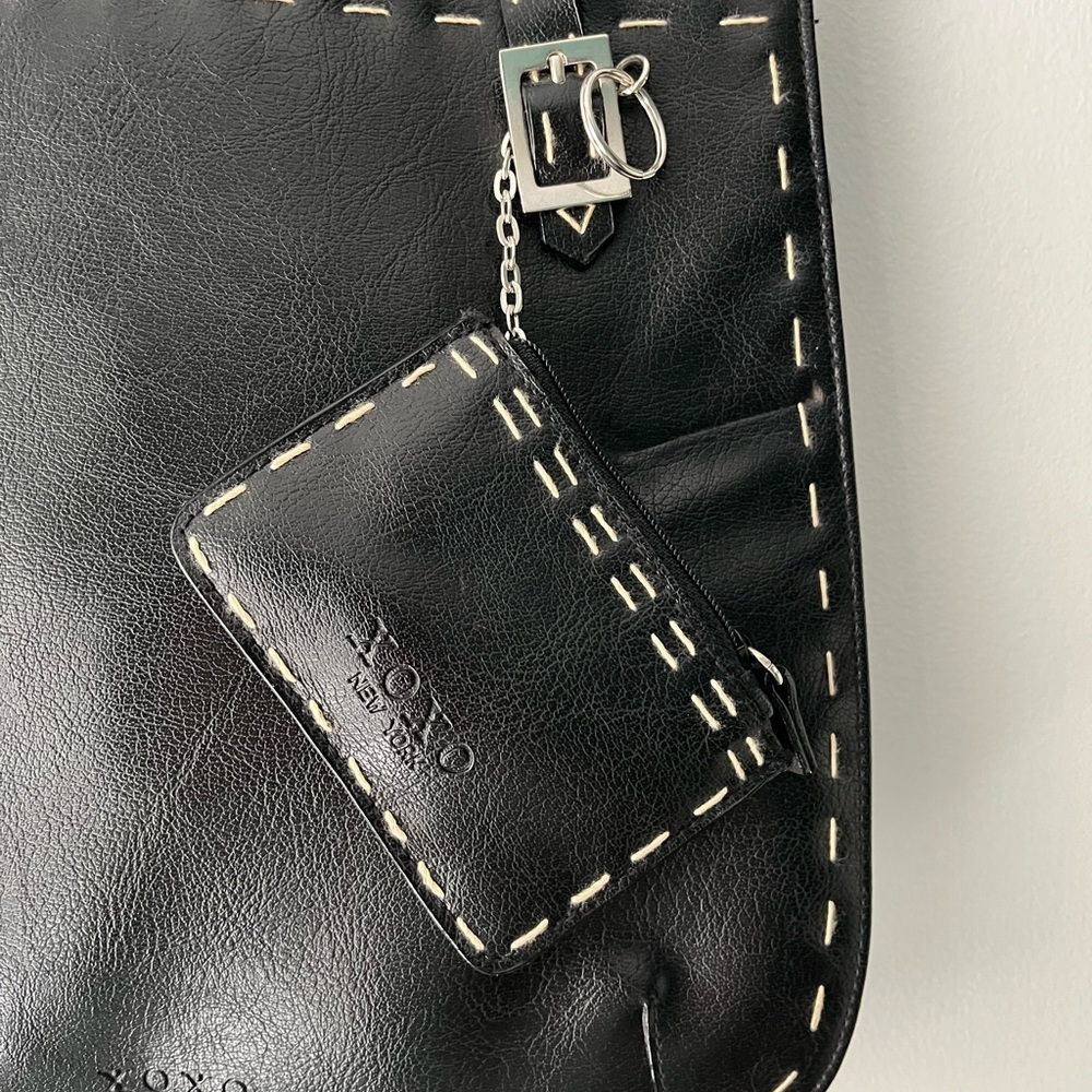 XOXO New York Black Vinyl Shoulder Bag - Picture 3 of 4